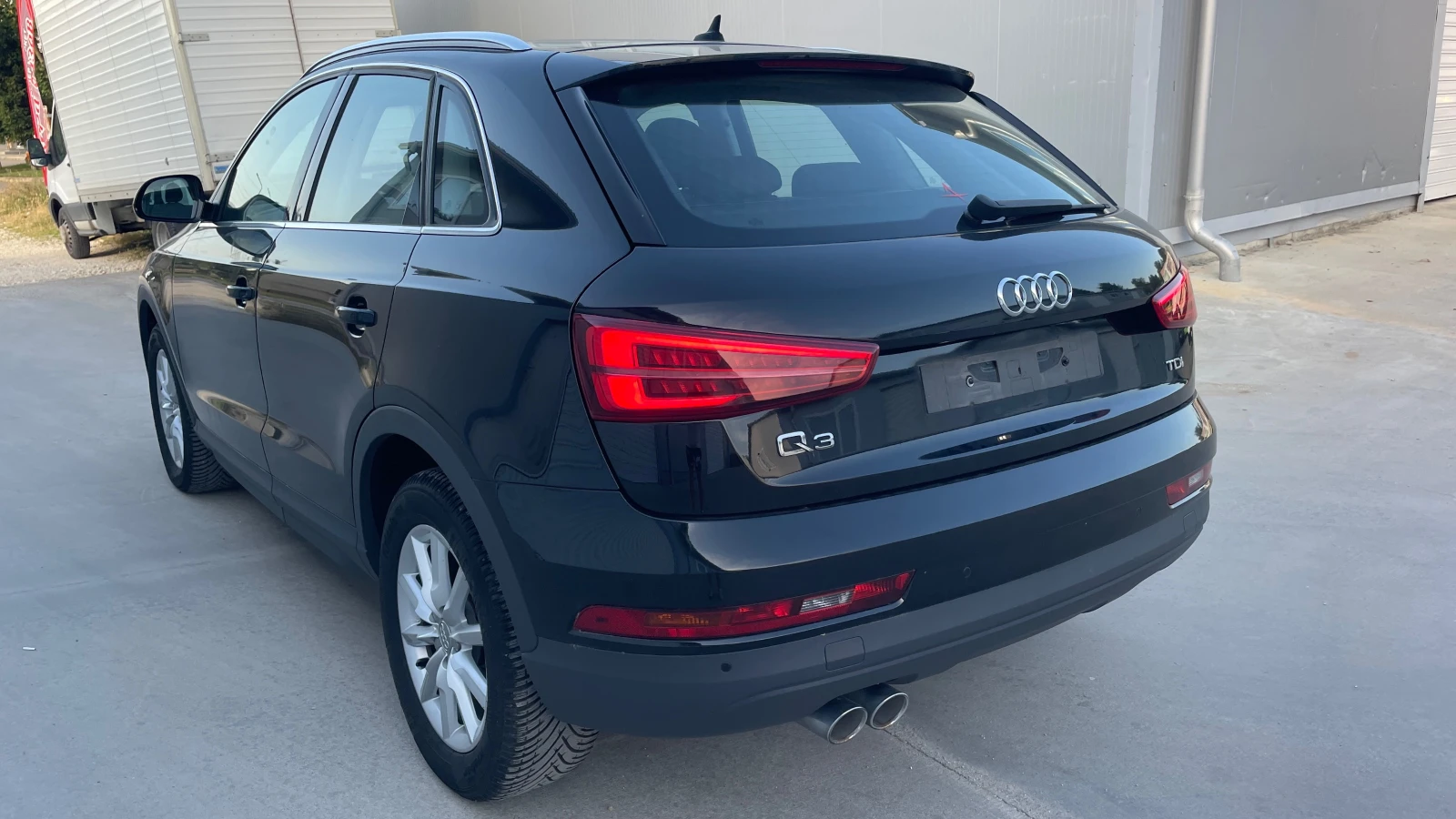 Audi Q3 Sportback 2.0TDI/FACELIF/100%РЕАЛНИ КМ./ - изображение 3