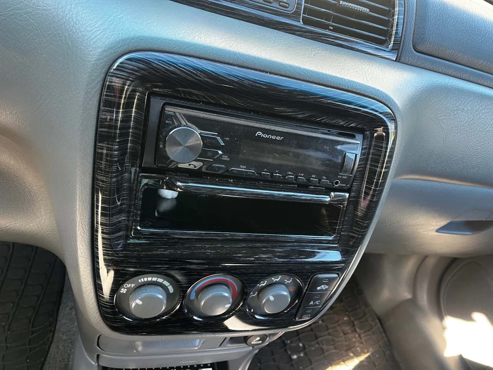 Honda Cr-v 2.0 147 �.�. ���  | Mobile.bg � ����������� 9