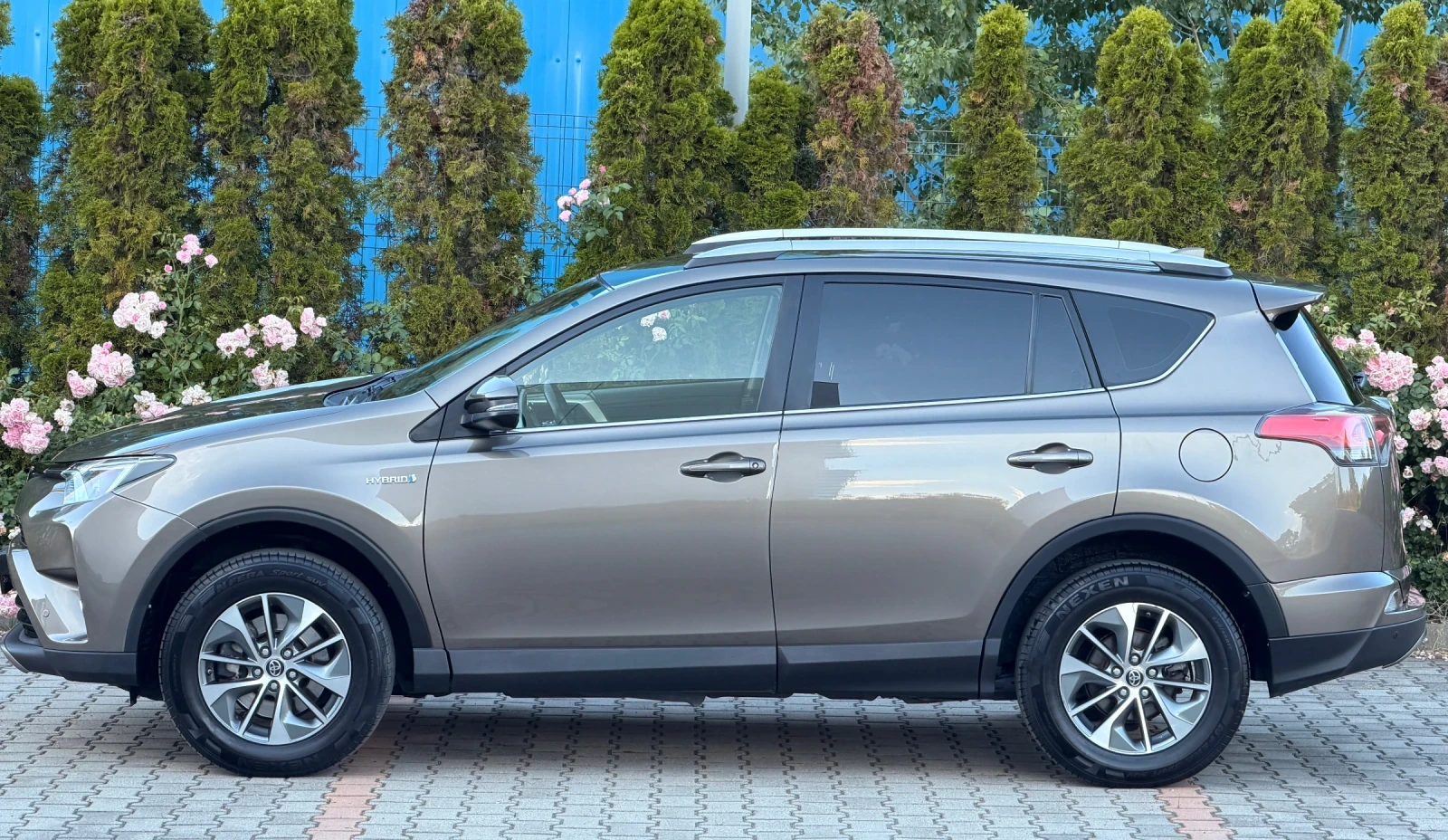 Toyota Rav4 2.5HYBRID-AWD-4X4-KEYLESS-КАМЕРА-НАВИ-157Х.КМ-ТОП!, снимка 8 - Автомобили и джипове - 53177957