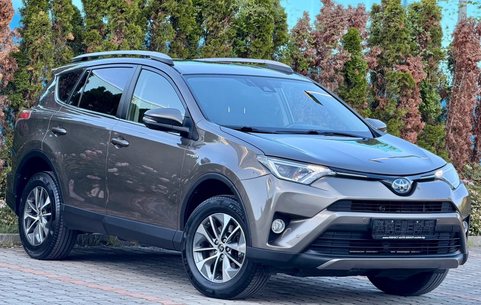 Toyota Rav4 2.5HYBRID-AWD-4X4-KEYLESS-КАМЕРА-НАВИ-157Х.КМ-ТОП!, снимка 6 - Автомобили и джипове - 53177957