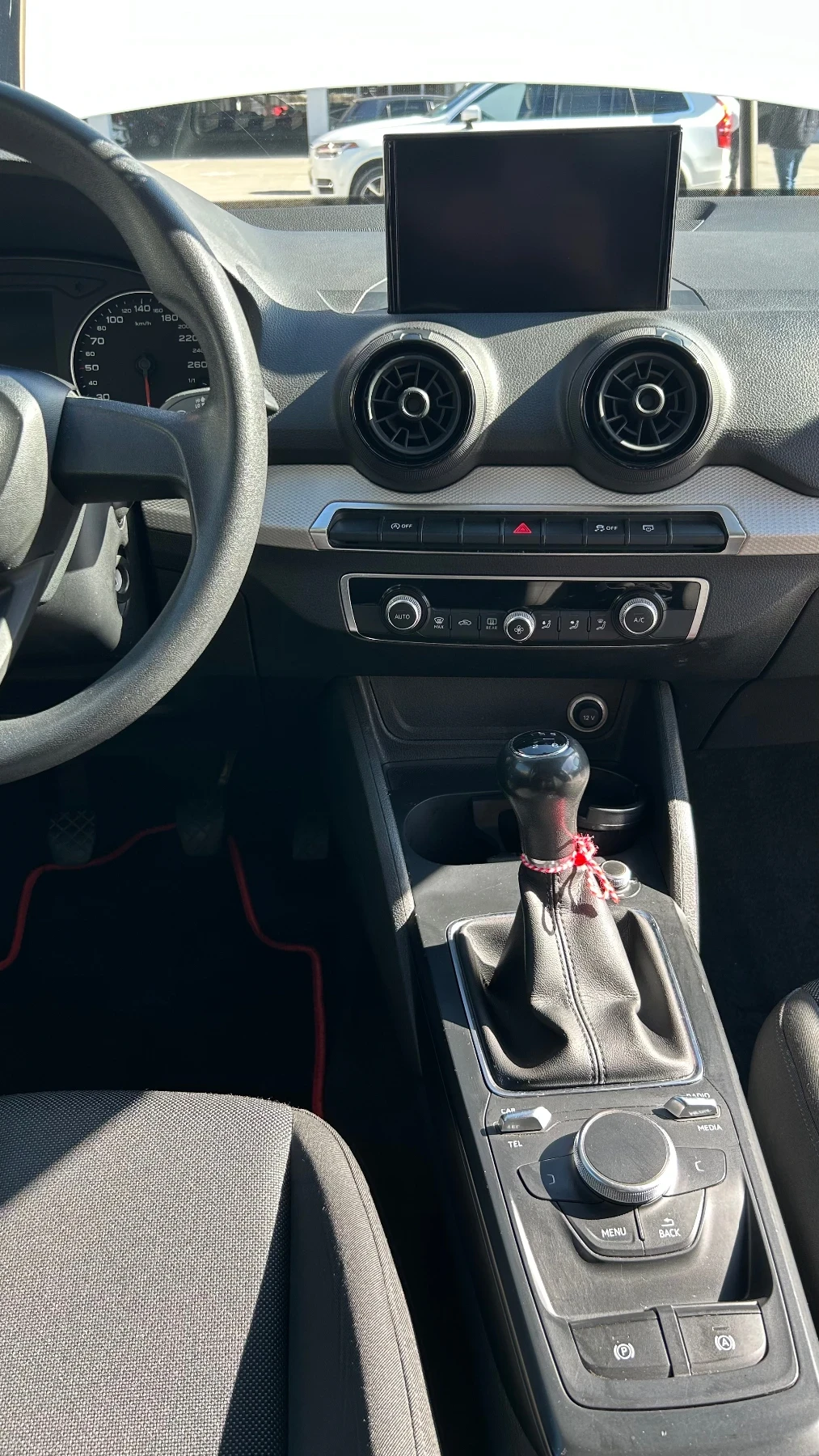 Audi Q2 1.4 TFSI, снимка 6 - Автомобили и джипове - 53668944