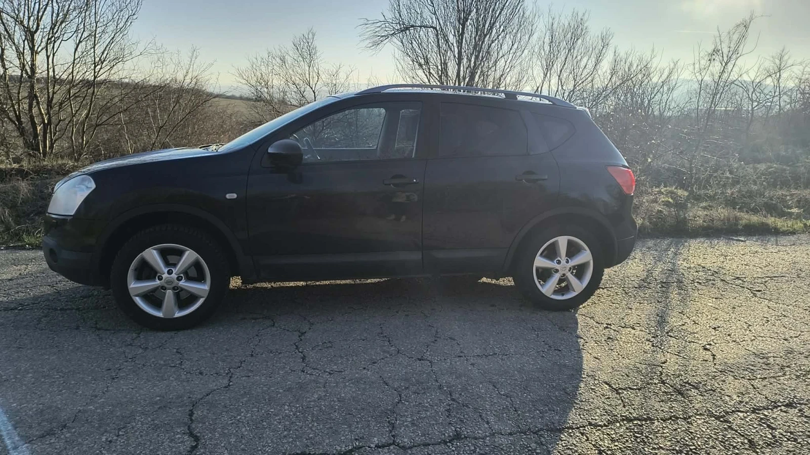 Nissan Qashqai, снимка 10 - Автомобили и джипове - 53706783