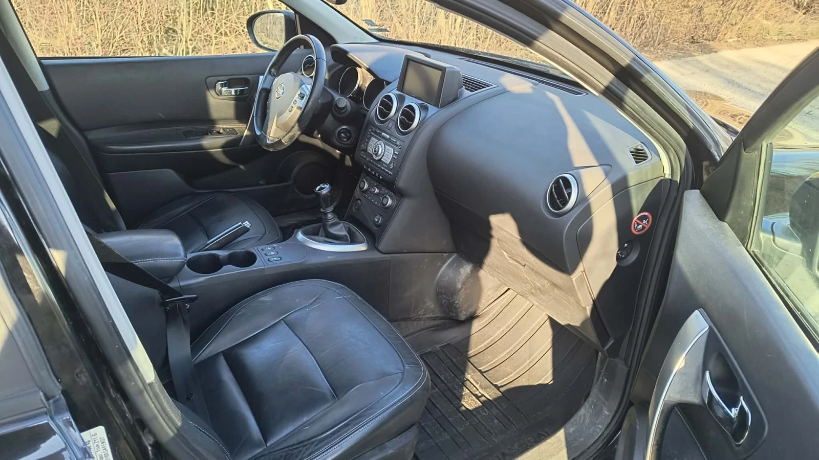 Nissan Qashqai, снимка 2 - Автомобили и джипове - 53706783