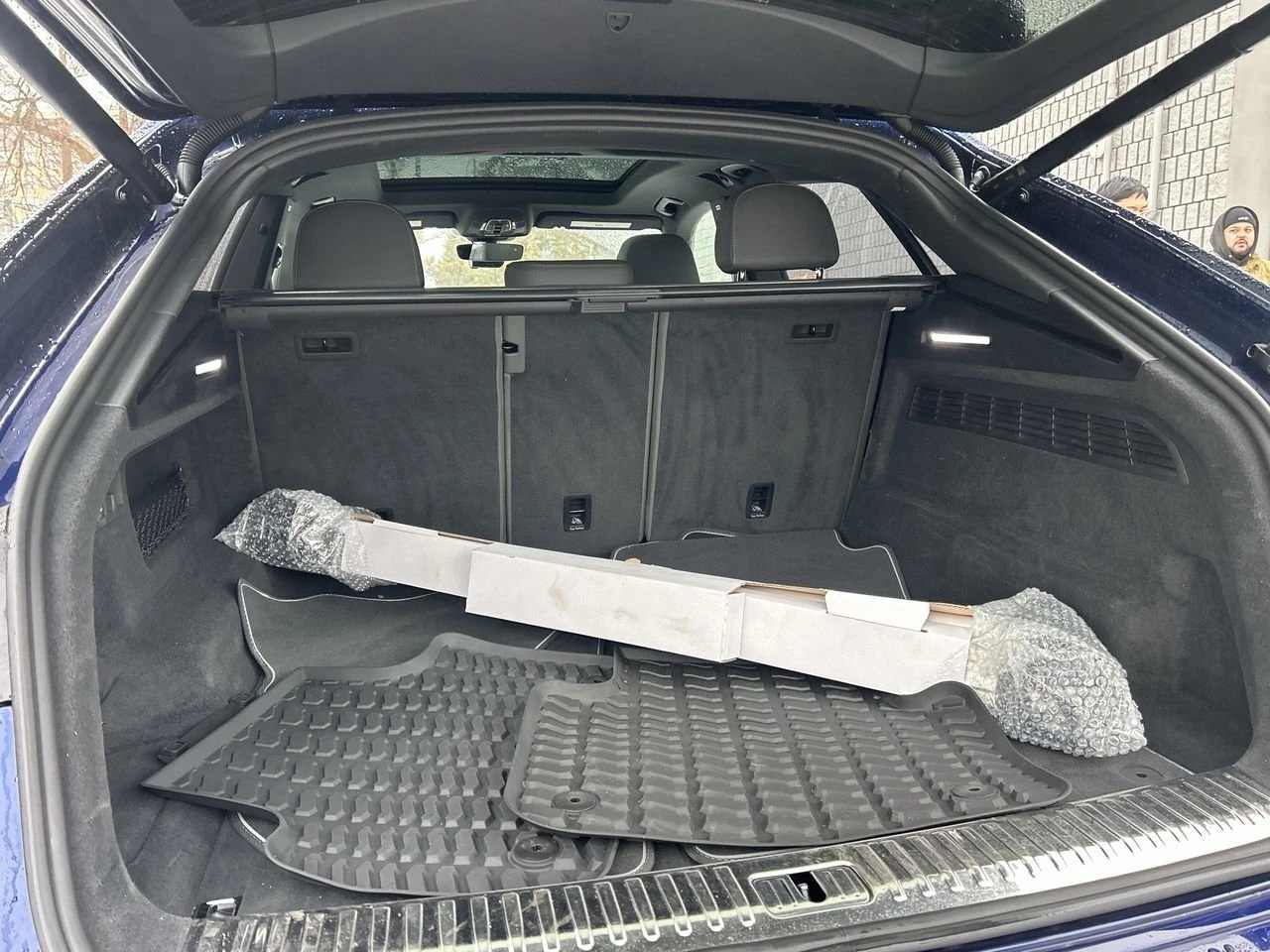 Audi Q8 TECHNIK S LINE С РЕГИСТРАЦИЯ & АВТО КРЕДИТ, снимка 14 - Автомобили и джипове - 53990426