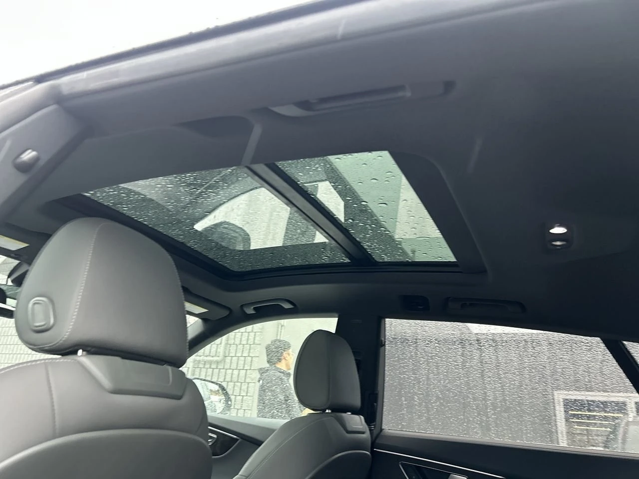 Audi Q8 TECHNIK S LINE С РЕГИСТРАЦИЯ & АВТО КРЕДИТ, снимка 12 - Автомобили и джипове - 53990426