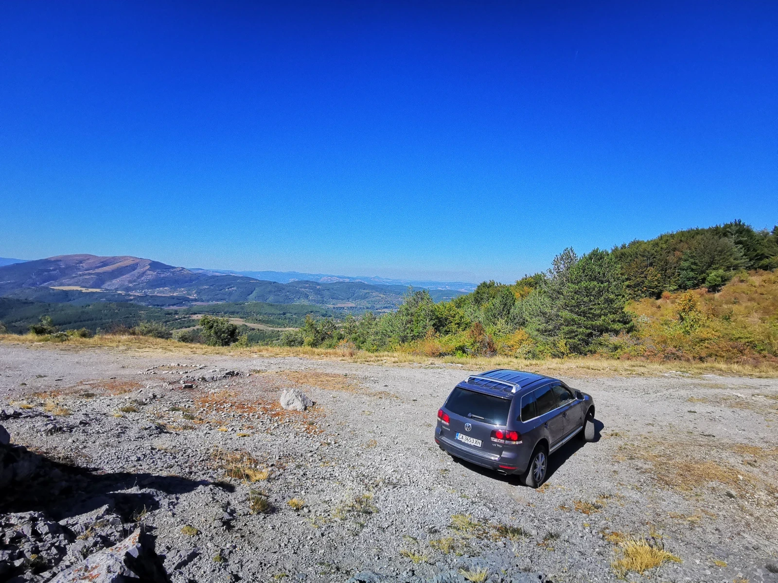 VW Touareg, снимка 3 - Автомобили и джипове - 54087543