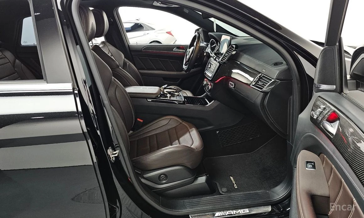 Mercedes-Benz GLE 63 S AMG, снимка 11 - Автомобили и джипове - 54108161