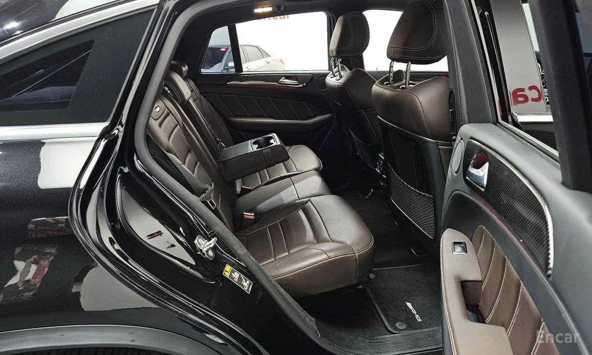 Mercedes-Benz GLE 63 S AMG, снимка 12 - Автомобили и джипове - 54108161