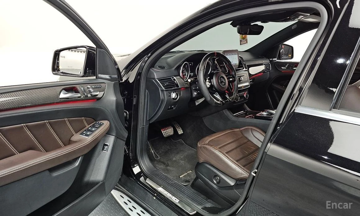 Mercedes-Benz GLE 63 S AMG, снимка 10 - Автомобили и джипове - 54108161