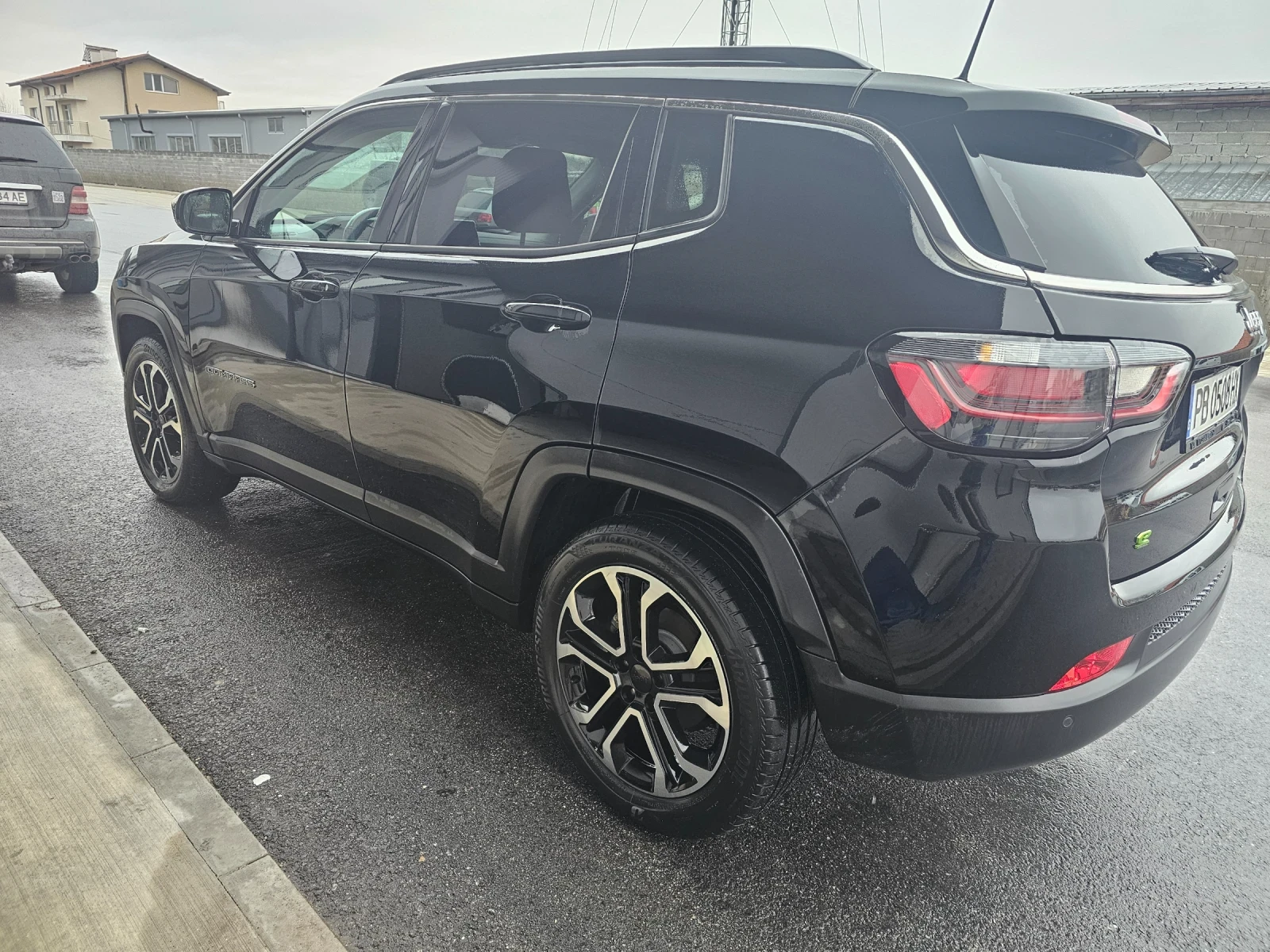 Jeep Compass Hybrid , снимка 11 - Автомобили и джипове - 54220036