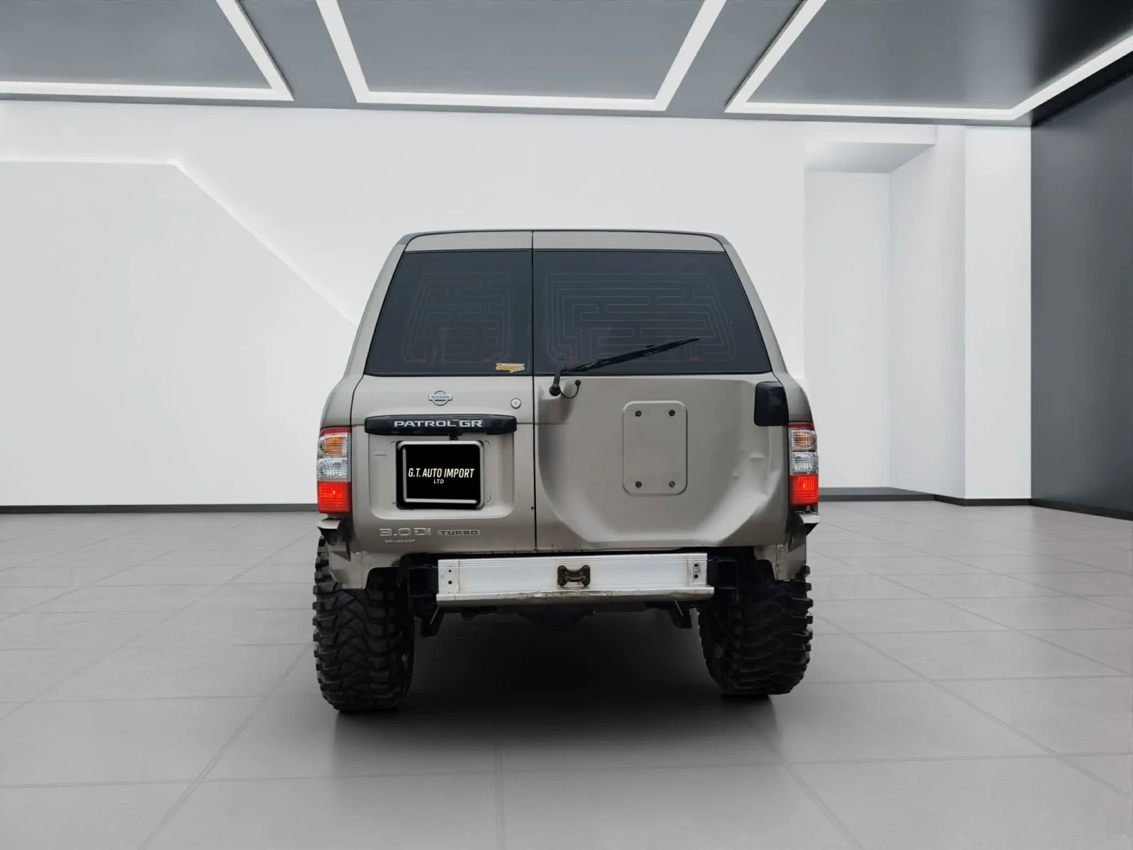 Nissan Patrol, снимка 9 - Автомобили и джипове - 54314777