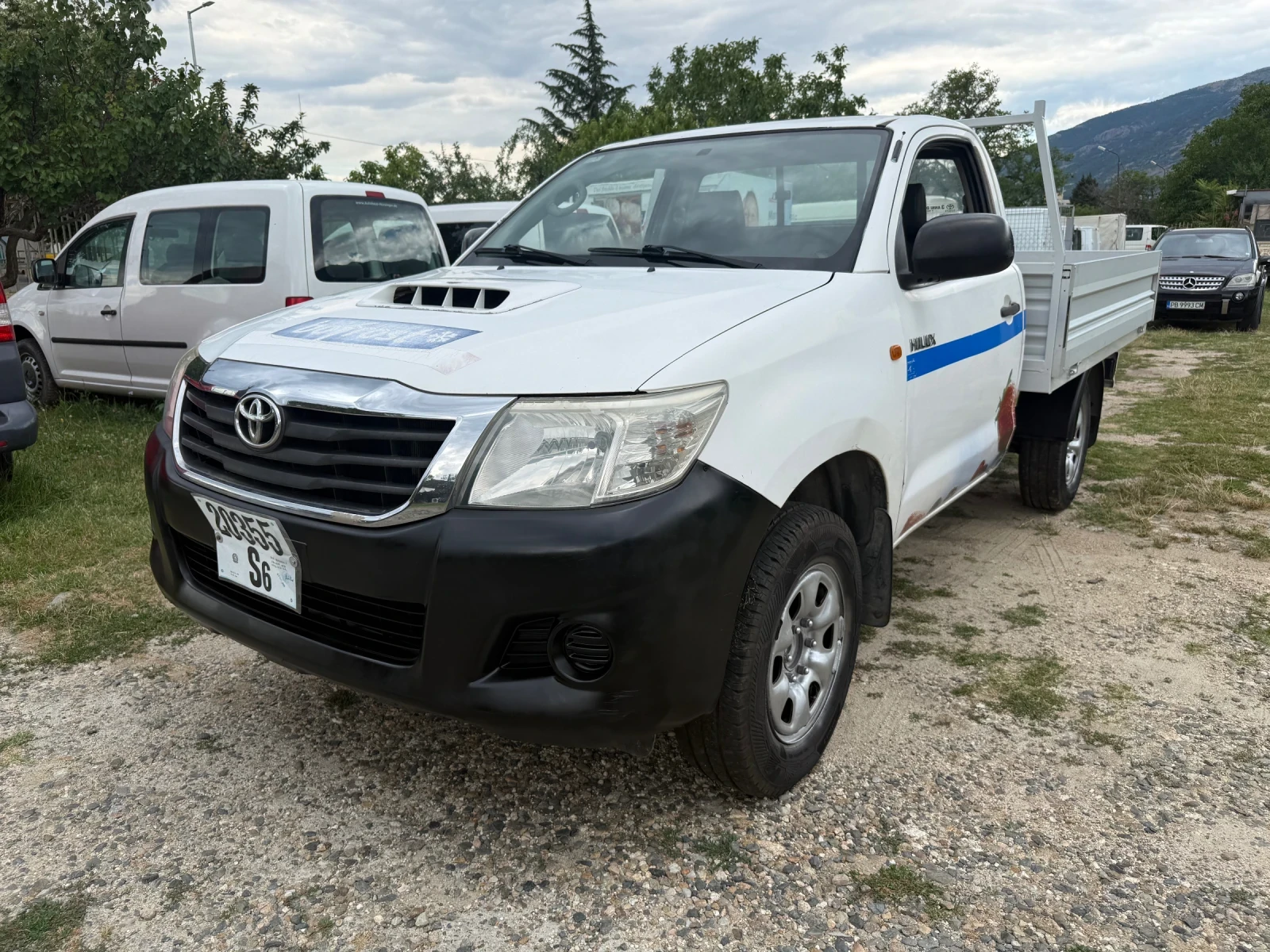 Toyota Hilux Пикап, снимка 2 - Автомобили и джипове - 55262321