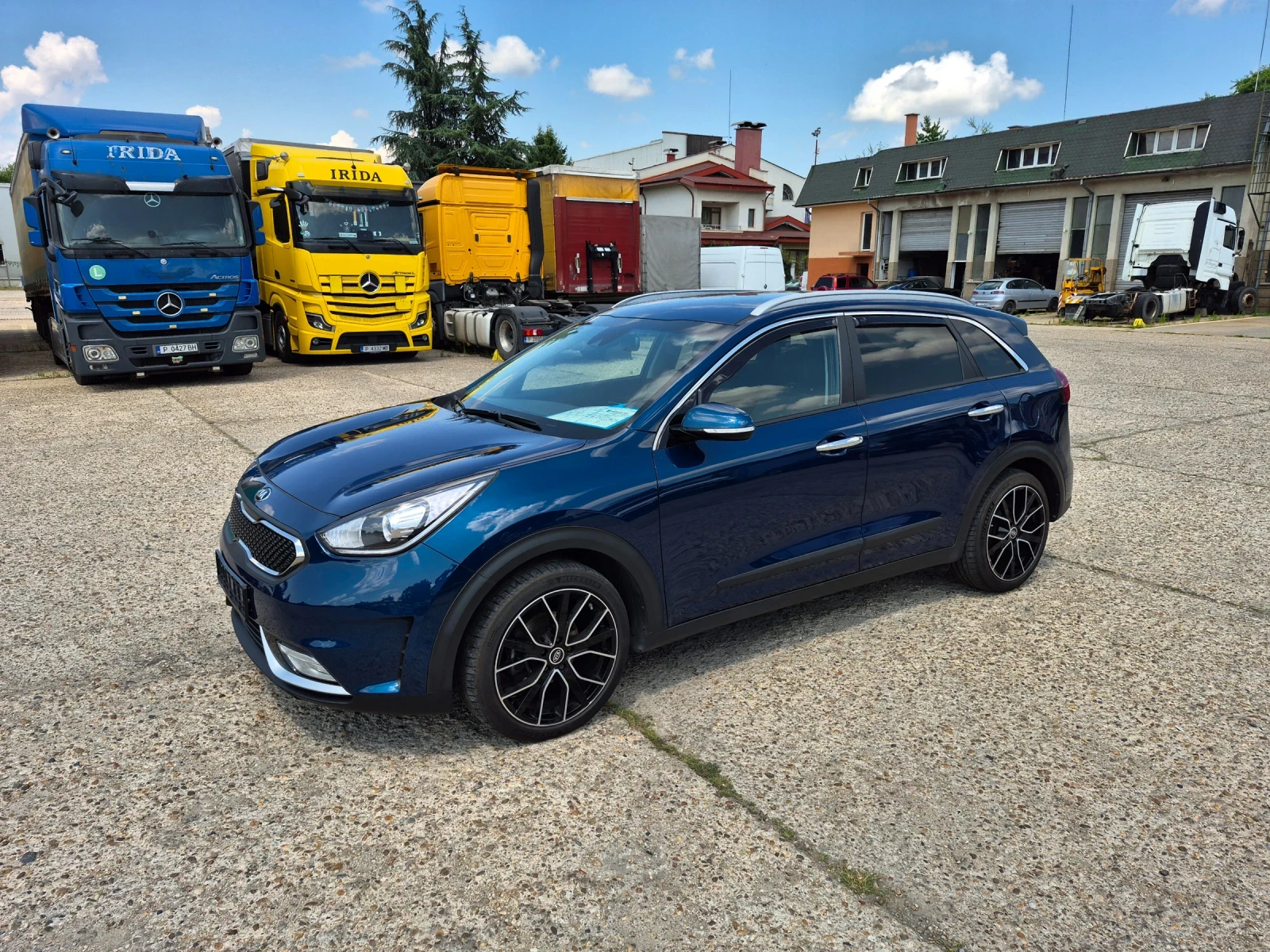 Kia Niro 70.000 км ХИБРИДЕН , снимка 2 - Автомобили и джипове - 55386496