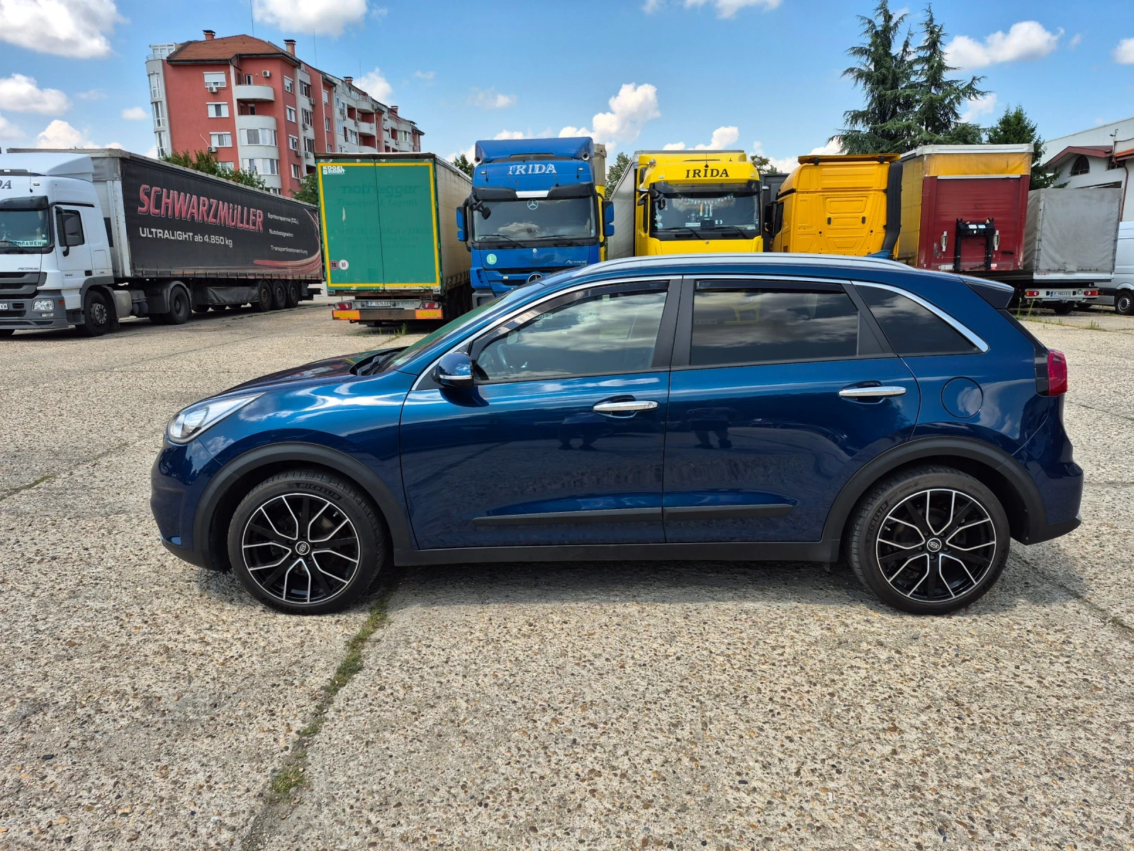 Kia Niro 70.000 км ХИБРИДЕН , снимка 4 - Автомобили и джипове - 55386496
