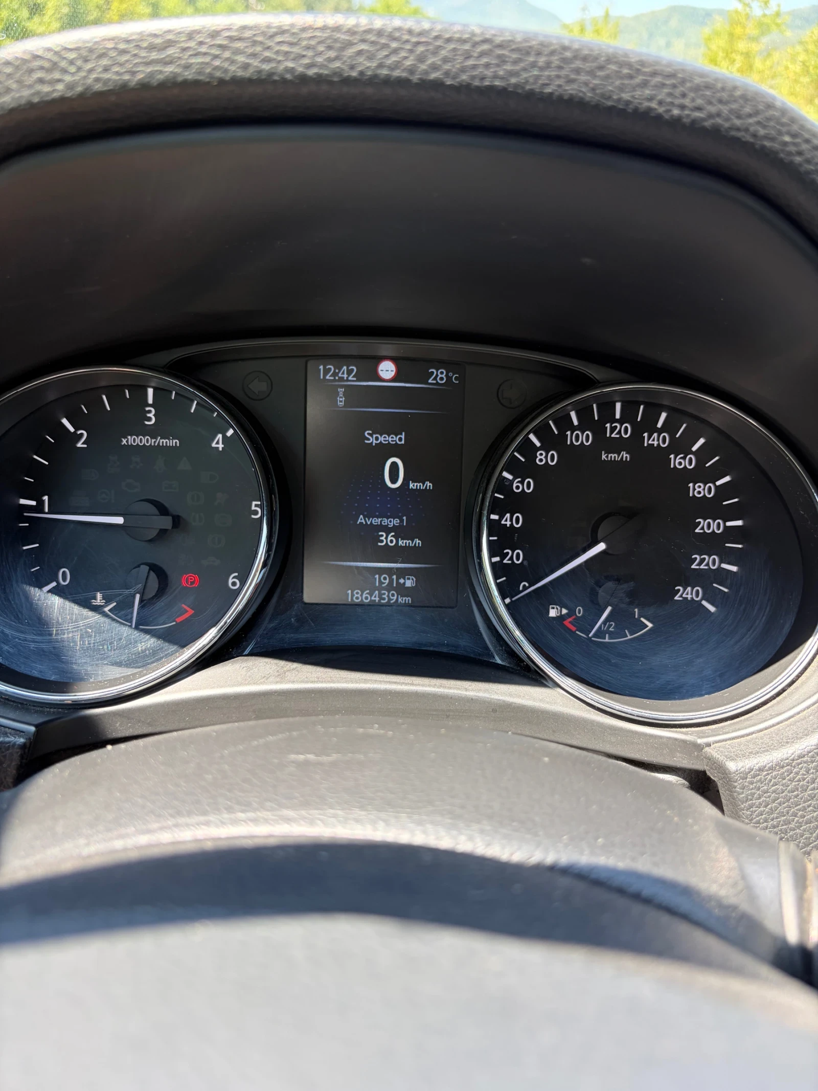 Nissan Qashqai, снимка 11 - Автомобили и джипове - 55557284