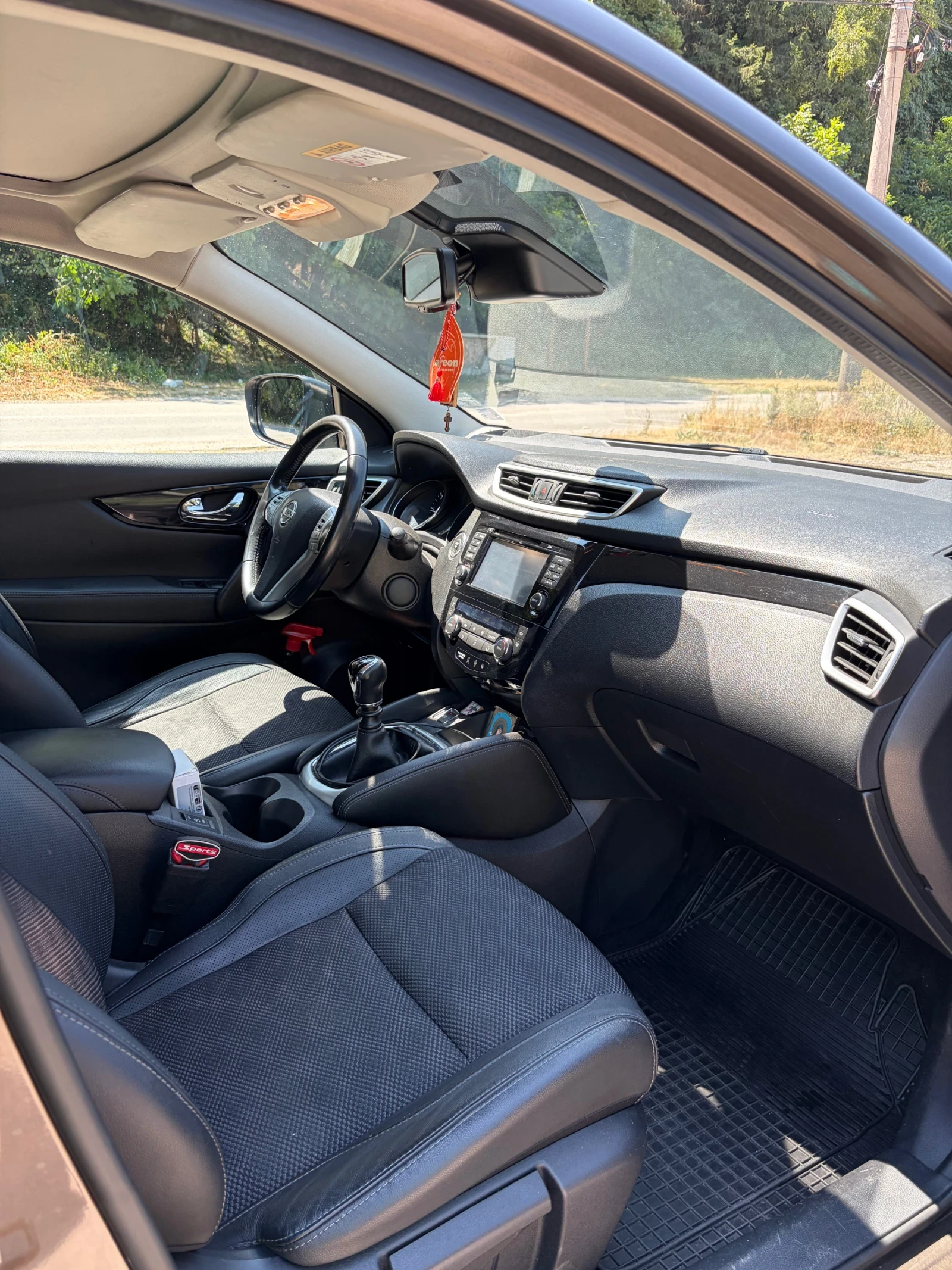 Nissan Qashqai, снимка 9 - Автомобили и джипове - 55557284