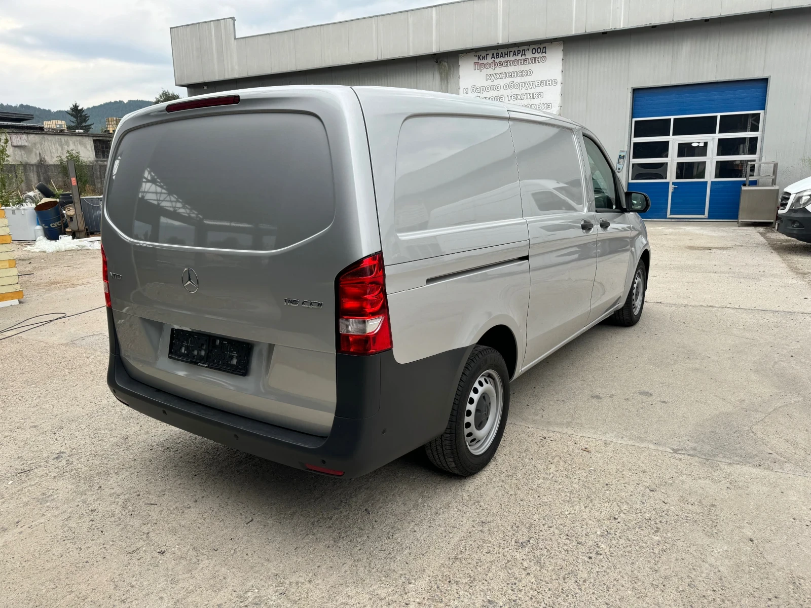 Mercedes-Benz Vito 116 2.2 CDI 163 ps - изображение 4