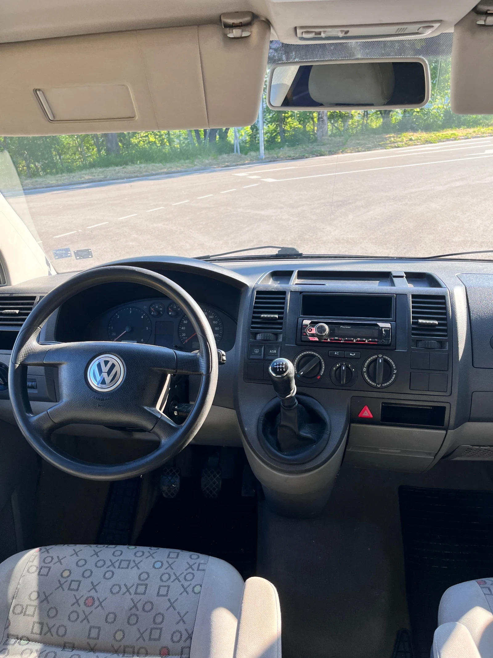 VW Transporter, снимка 5 - Бусове и автобуси - 54513865
