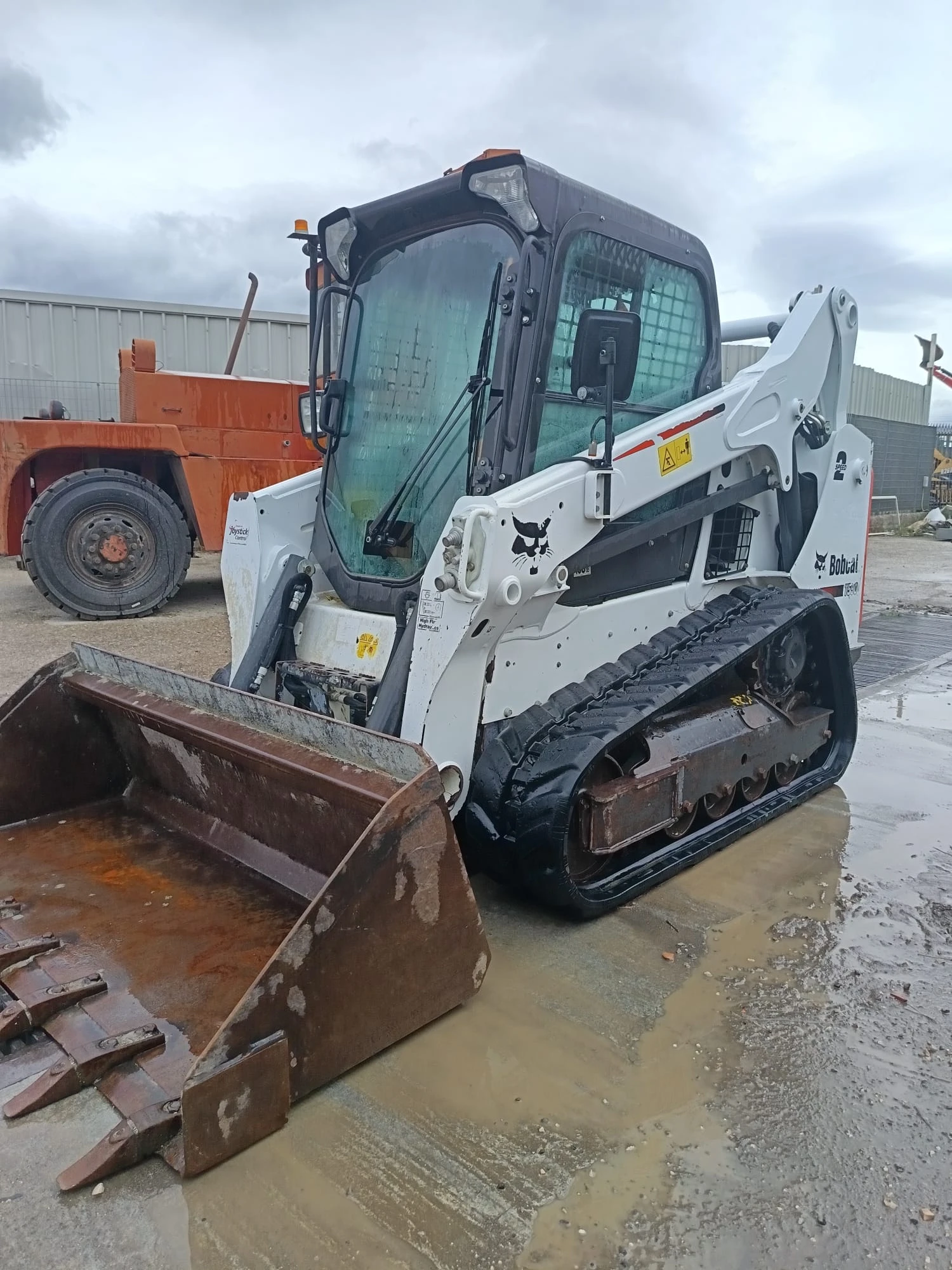 Мини челни товарачи Bobcat T 590-1100часа.УНИКАТ, снимка 9 - Индустриална техника - 54068013