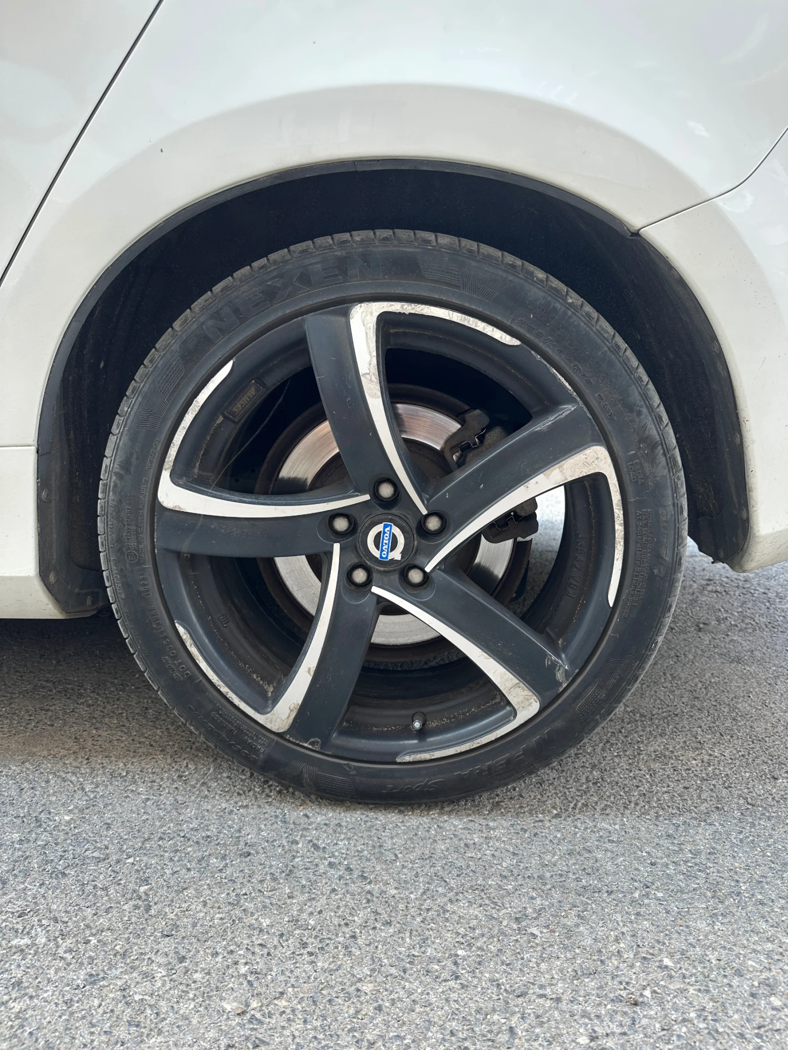    235/40R18 | Mobile.bg   4