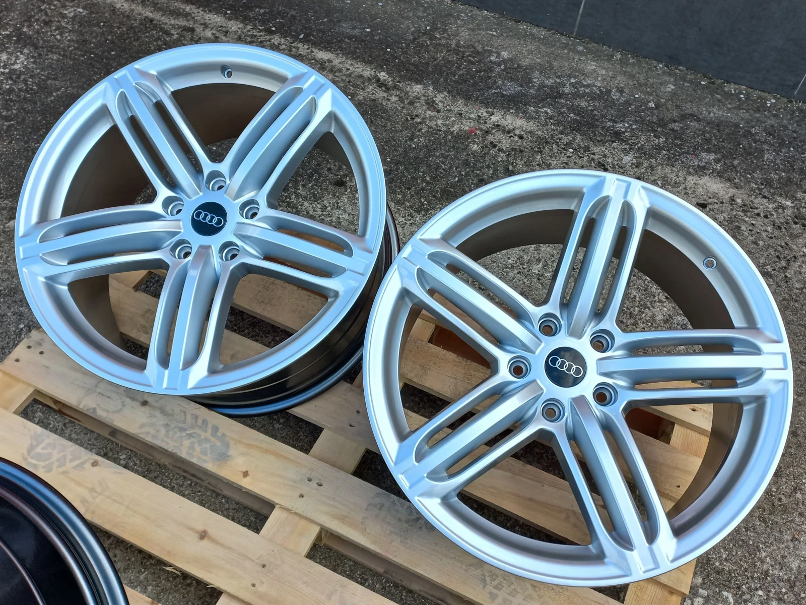 ������ �� Audi Q7 | Mobile.bg � ����������� 7