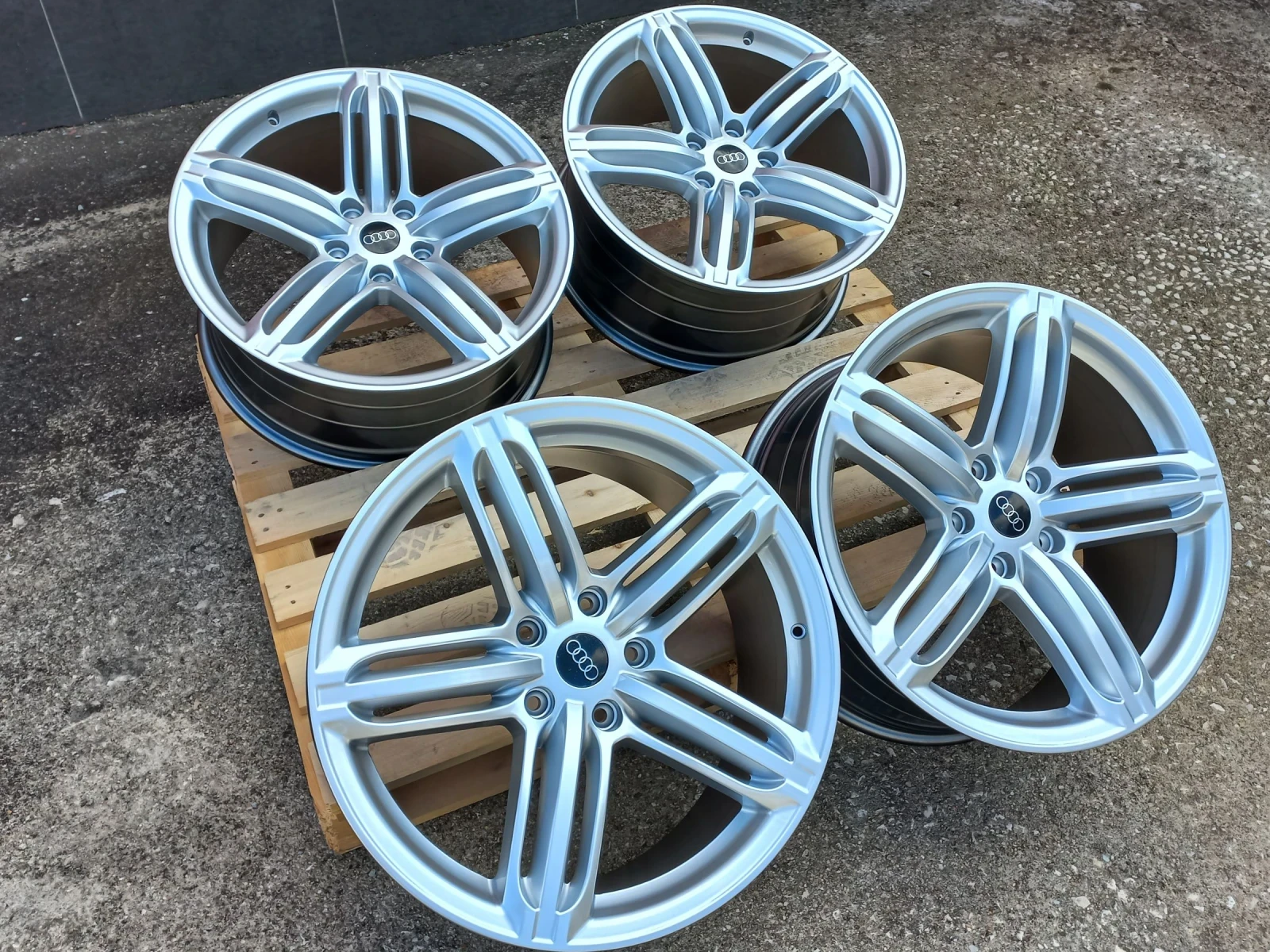 ������ �� Audi Q7 | Mobile.bg � ����������� 12