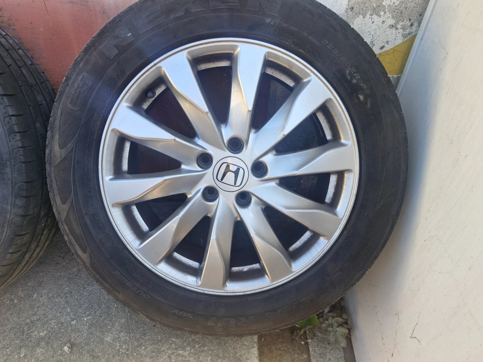 ���� � ������ 225/60R18 �� Honda Cr-v | Mobile.bg � ����������� 1