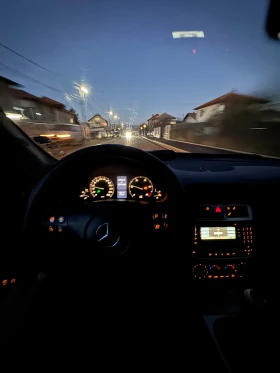 Mercedes-Benz C 220 Facelift Sport Edition, снимка 17