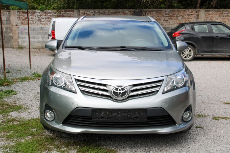 Toyota Avensis D4D FACELIFT 145000KM, снимка 8 - Автомобили и джипове - 47322914