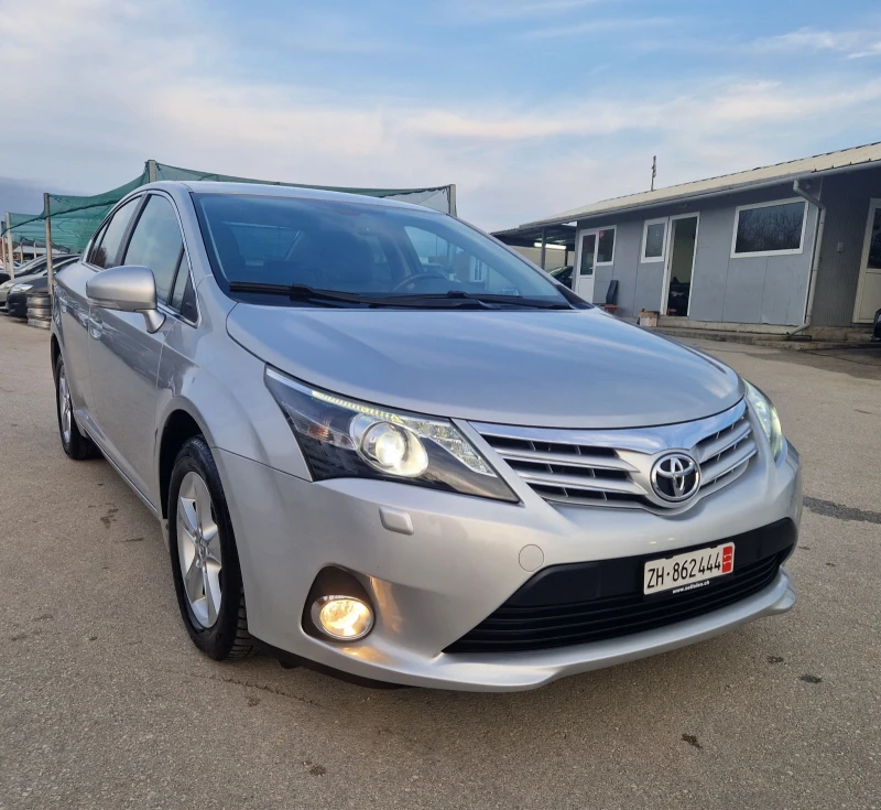 Toyota Avensis 2.0i FULL ШВЕЙЦАРИЯ , снимка 1 - Автомобили и джипове - 47845222