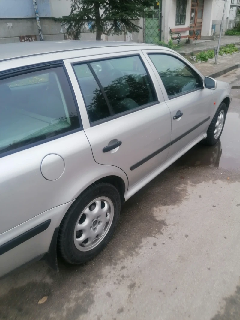 Skoda Octavia 1800/125, снимка 2 - Автомобили и джипове - 48067624