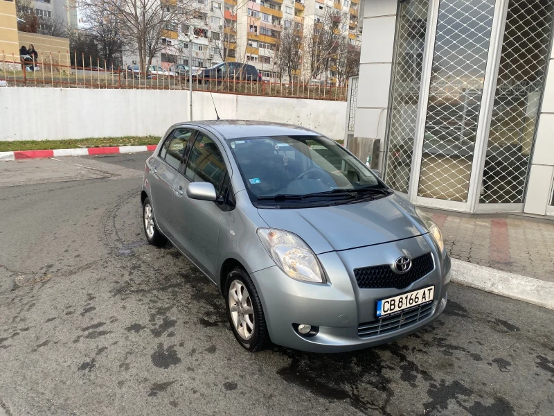 Toyota Yaris 1.3 ВЕРИГА, снимка 5 - Автомобили и джипове - 48142160