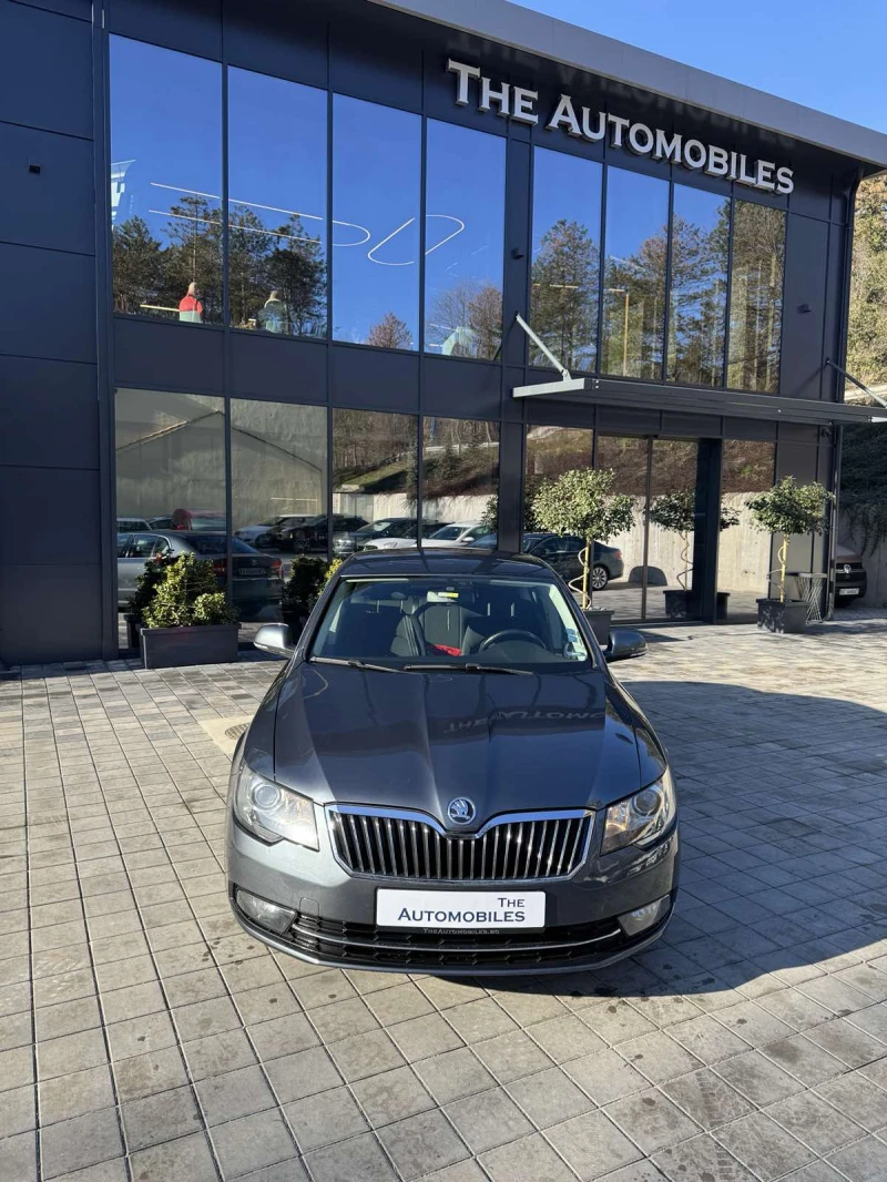 Skoda Superb, снимка 1 - Автомобили и джипове - 48752333