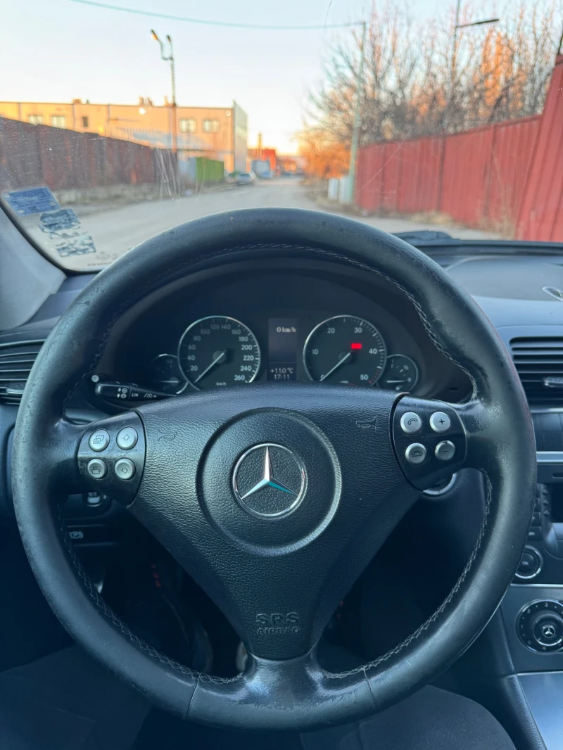 Mercedes-Benz C 220 Facelift Sport Edition, снимка 13 - Автомобили и джипове - 48840585