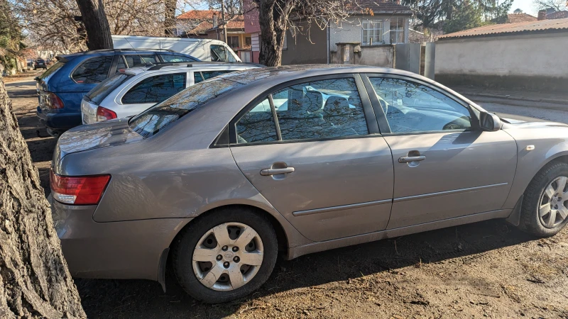 Hyundai Sonata NF, снимка 5 - Автомобили и джипове - 49561719