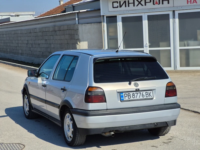 VW Golf 2.0 GTI Газ/Клима Топ, снимка 7 - Автомобили и джипове - 49262299