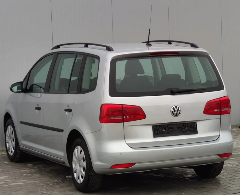 VW Touran, снимка 5 - Автомобили и джипове - 49274062