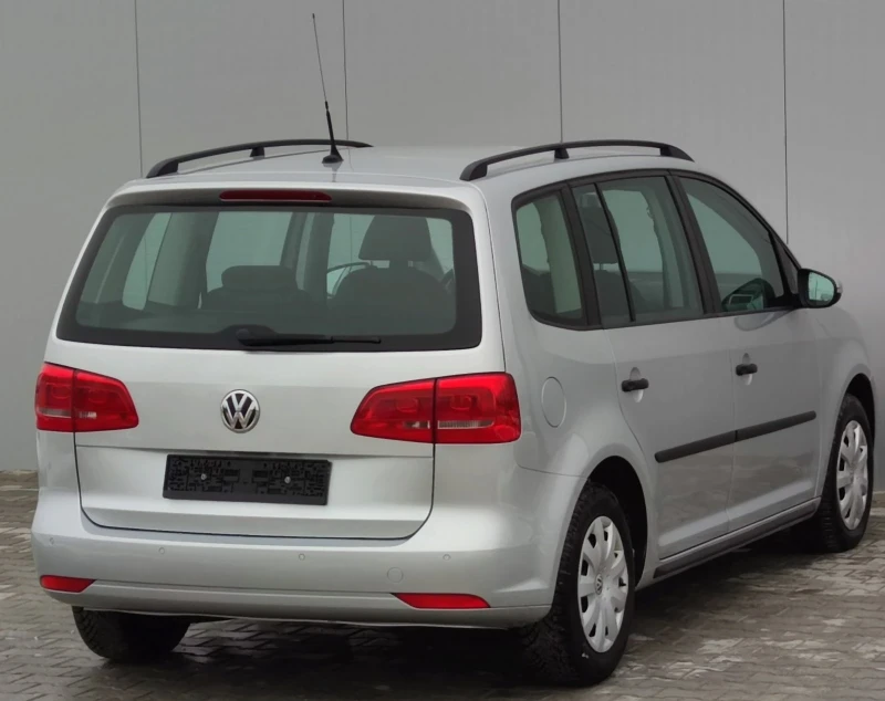 VW Touran, снимка 3 - Автомобили и джипове - 49274062