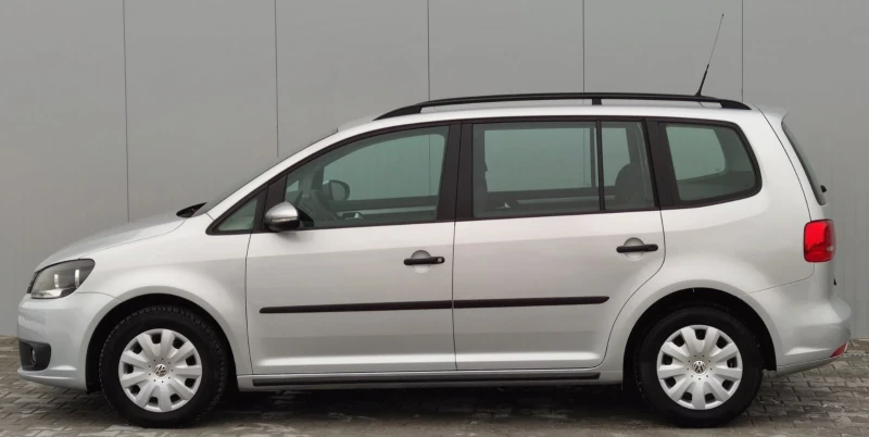 VW Touran, снимка 6 - Автомобили и джипове - 49274062