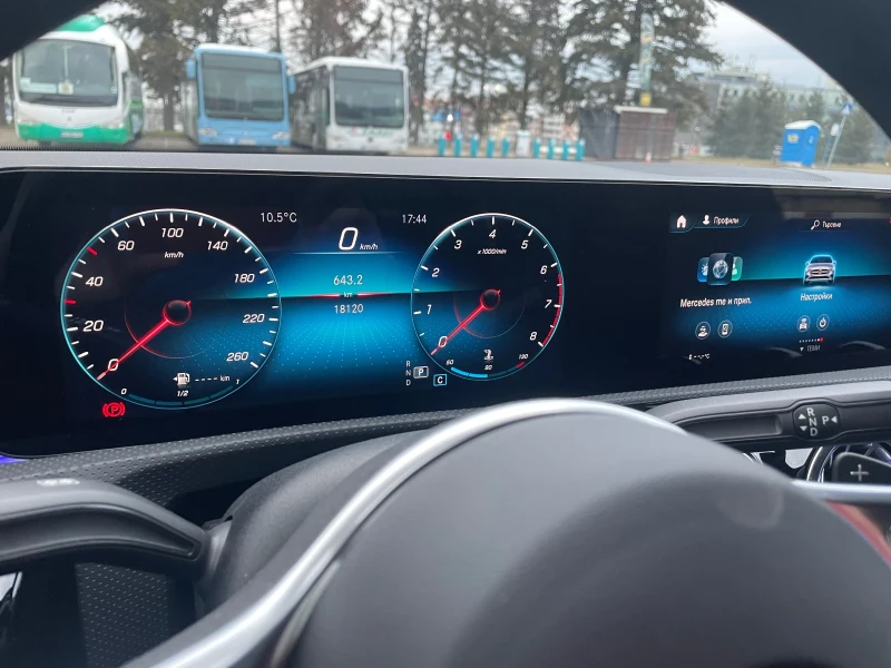 Mercedes-Benz CLA 180, снимка 16 - Автомобили и джипове - 49296688