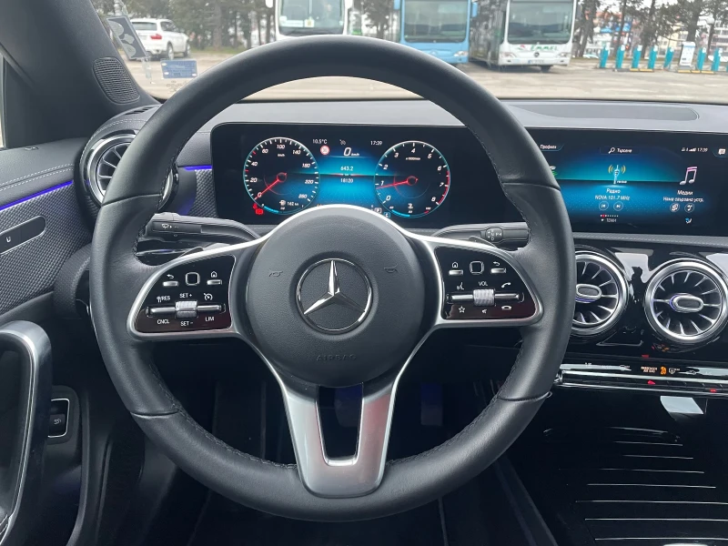 Mercedes-Benz CLA 180, снимка 15 - Автомобили и джипове - 49296688