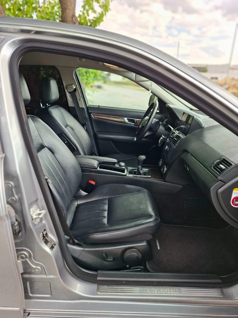 Mercedes-Benz C 200 C200 Kompressor, снимка 10 - Автомобили и джипове - 50989727