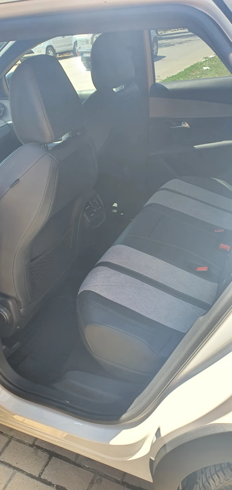 Peugeot 3008 GT HYBRID4, снимка 11 - Автомобили и джипове - 52446009