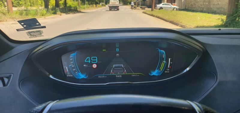 Peugeot 3008 GT HYBRID4, снимка 8 - Автомобили и джипове - 52446009