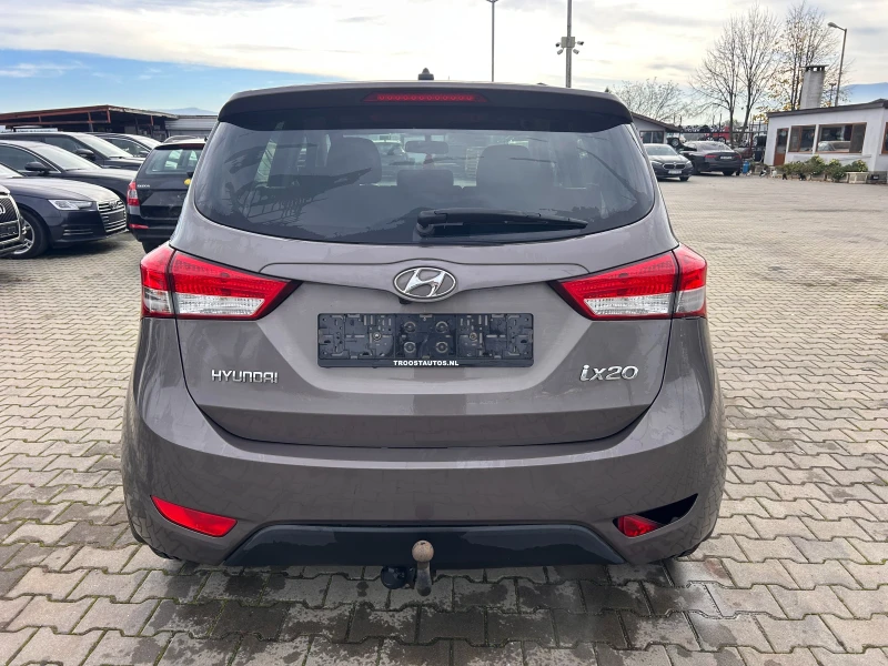 Hyundai Ix20 1.4i NAVI EURO 5, снимка 7 - Автомобили и джипове - 52390777