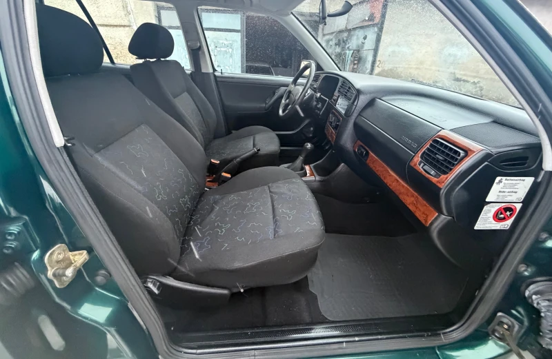 VW Golf 1.9TDI, снимка 10 - Автомобили и джипове - 53101687