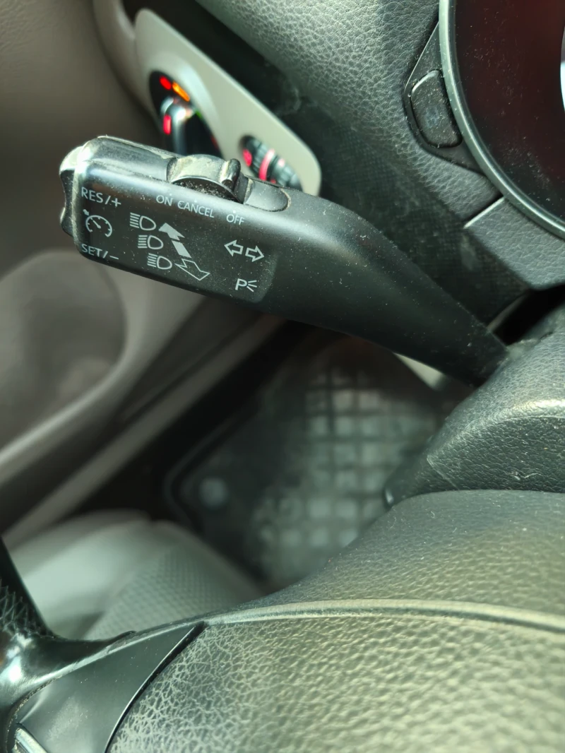 VW Golf VI, снимка 7 - Автомобили и джипове - 53137152