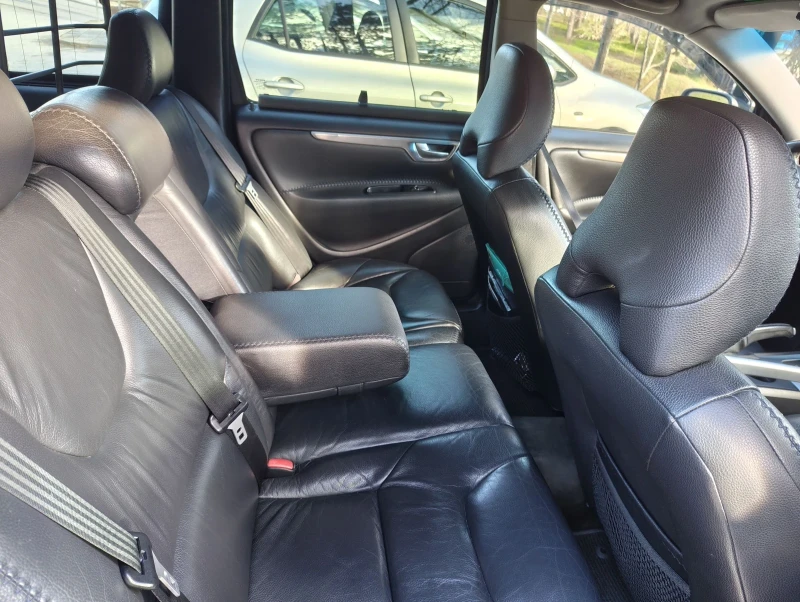 Volvo Xc70 Cross country , снимка 7 - Автомобили и джипове - 53372239