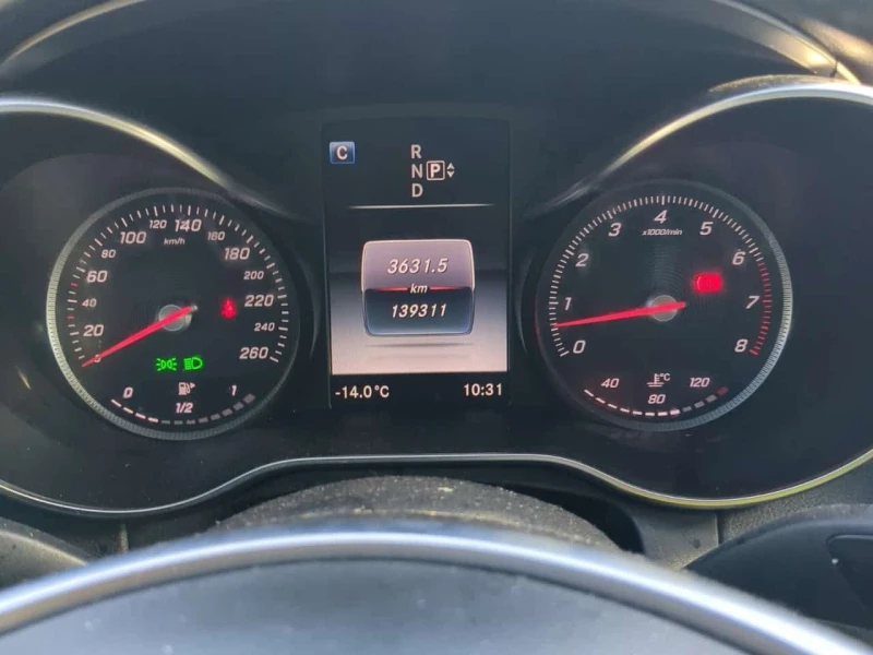 Mercedes-Benz C 400  /CARFAX / CAMERA/BURMESTER/PANO, снимка 9 - Автомобили и джипове - 53535852