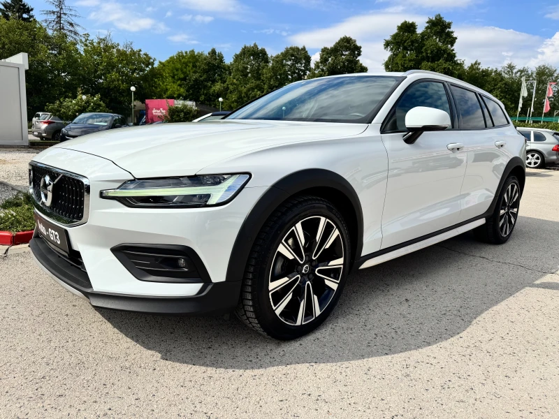 Volvo V60 Cross Country 2.0D 197к.с B4 4x4 FACE Hybrid - 44444 лв. - 85517893 1